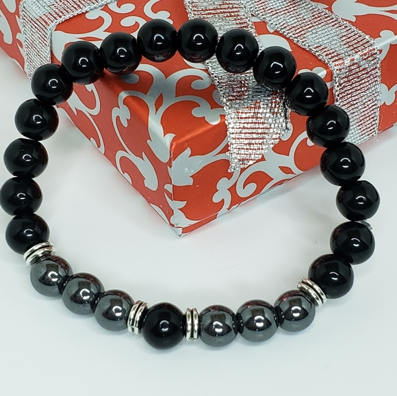 New Design Tiger Eye & Onyx Natural Stone Bracelets Available in 4 Colors. - Picture 2 of 9